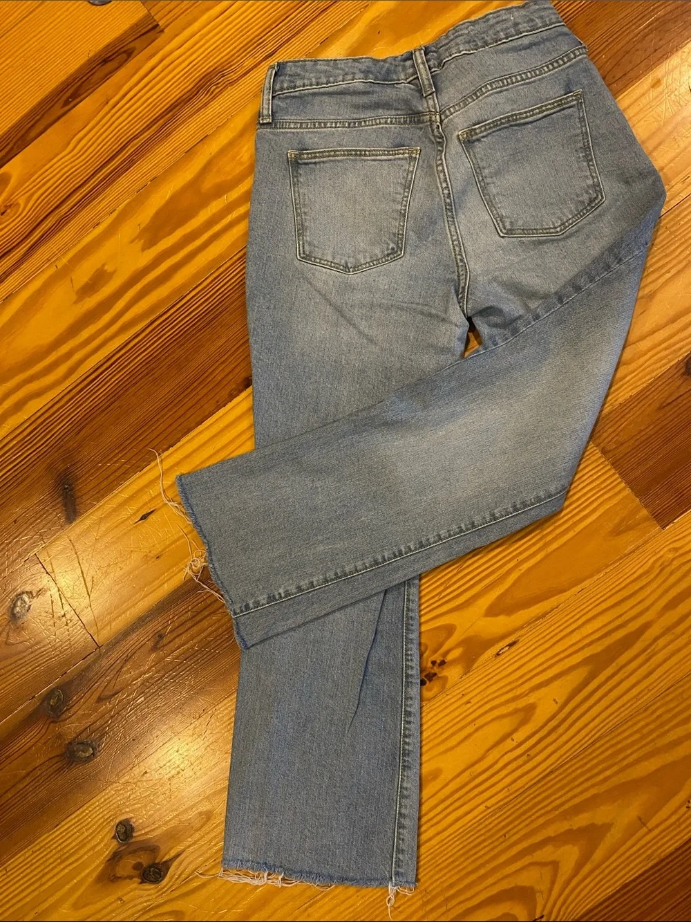 Universal Thread Light Wash Wide Leg Crop Jeans